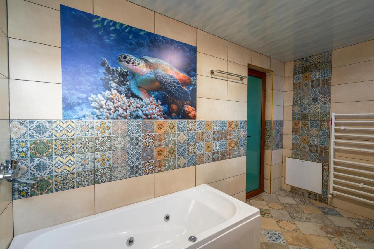 Family Hotel Preslav Экстерьер фото